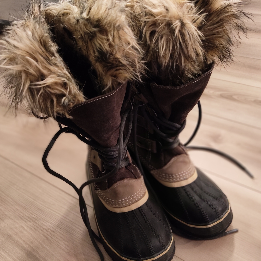Sorel Women's Winter Boots - Black and Brown